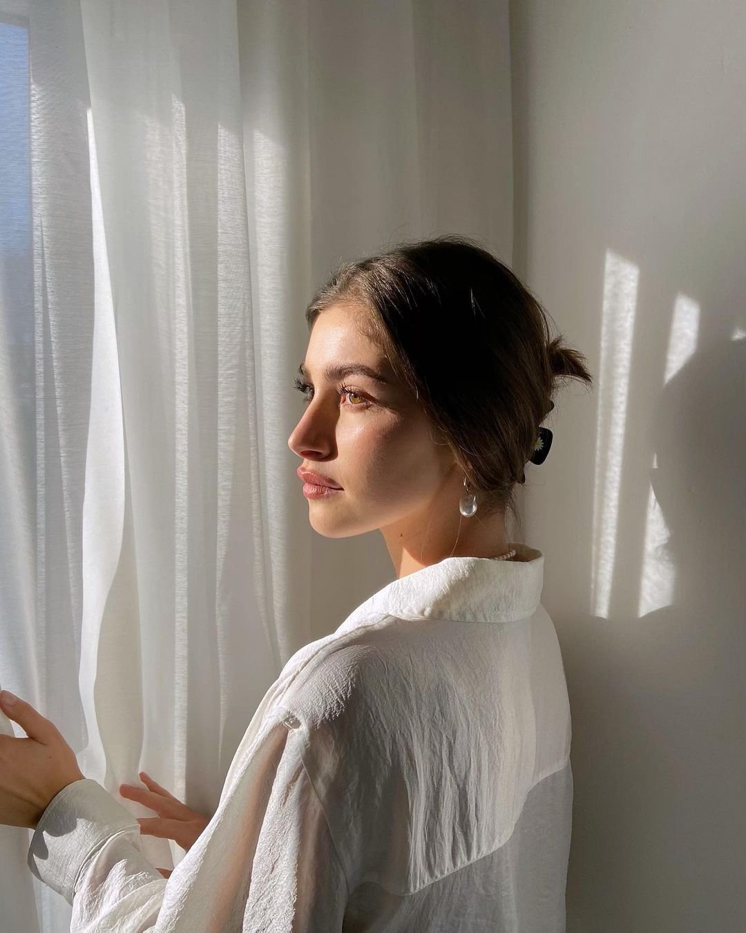 Tạm biệt lớp nền dày cộp – xu hướng Tinted Moisturizer được tạp chí ELLE gợi ý